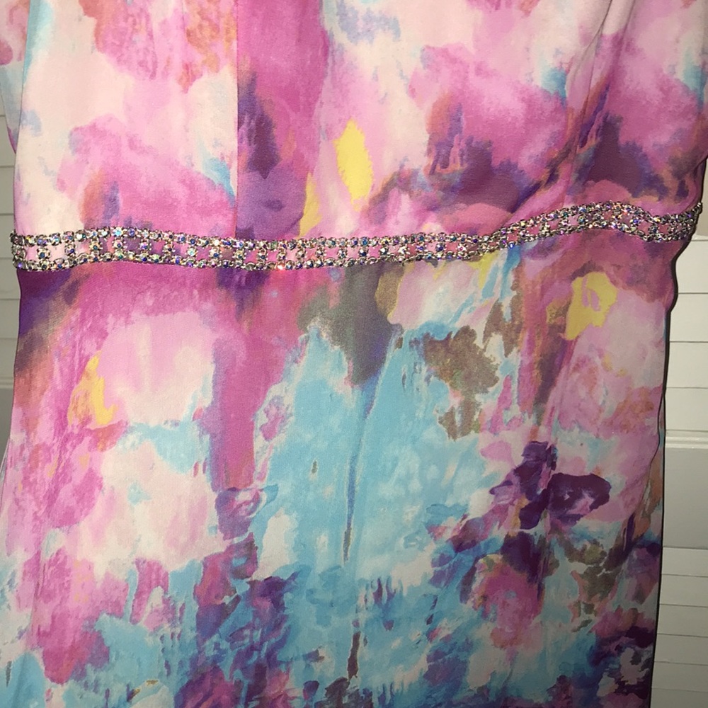 Formal gown - Picture 2 of 4